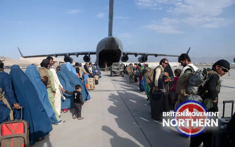 Afghans flee kabul